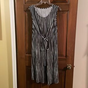Liz Lange size XL Tie-waist Maternity Dress navy blue and white with gray stripe